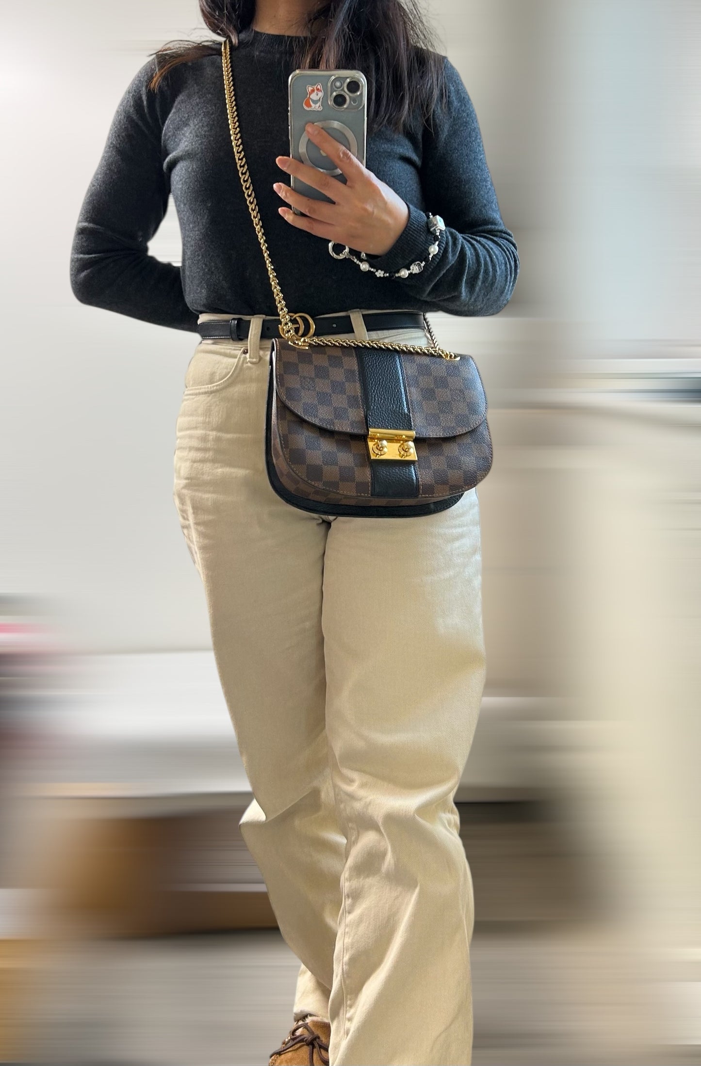 Louis Vuitton Wight shoulder bag in Damier Ebene canvas