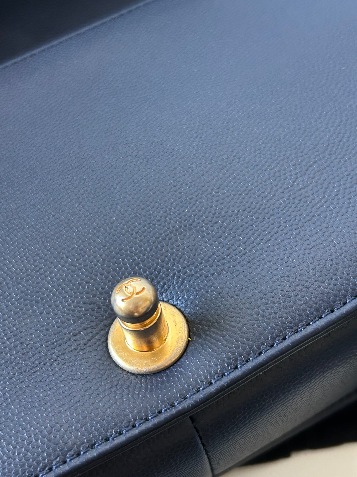 Chanel le boy blue medium in caviar leather