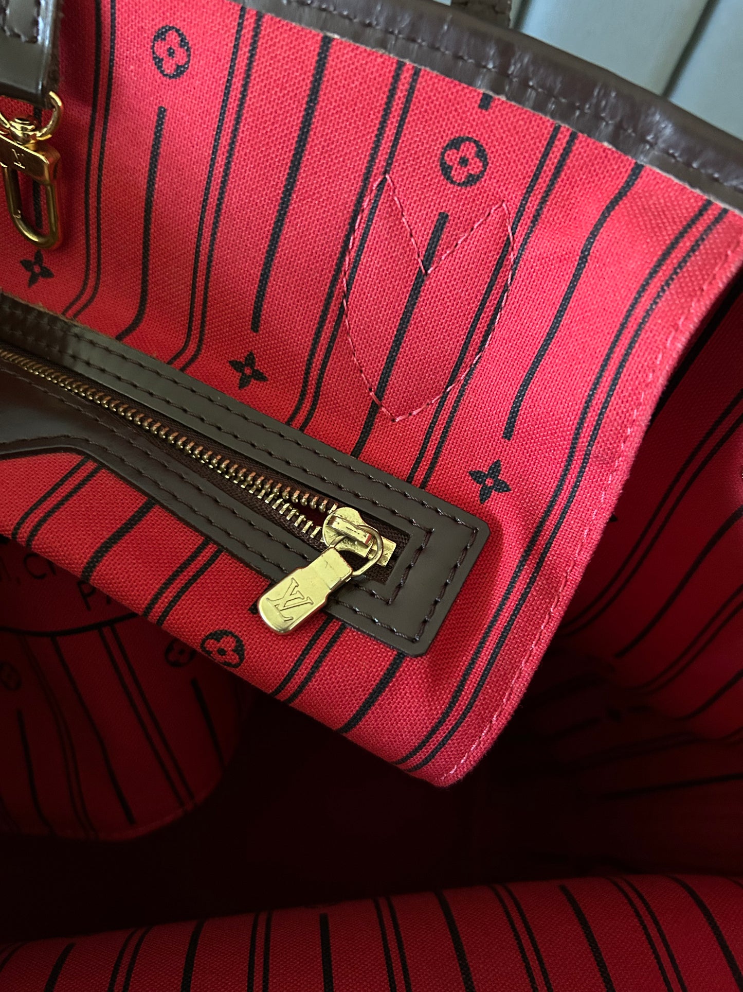 Louis Vuitton Neverfull Damier Ebene Coated Canvas MM