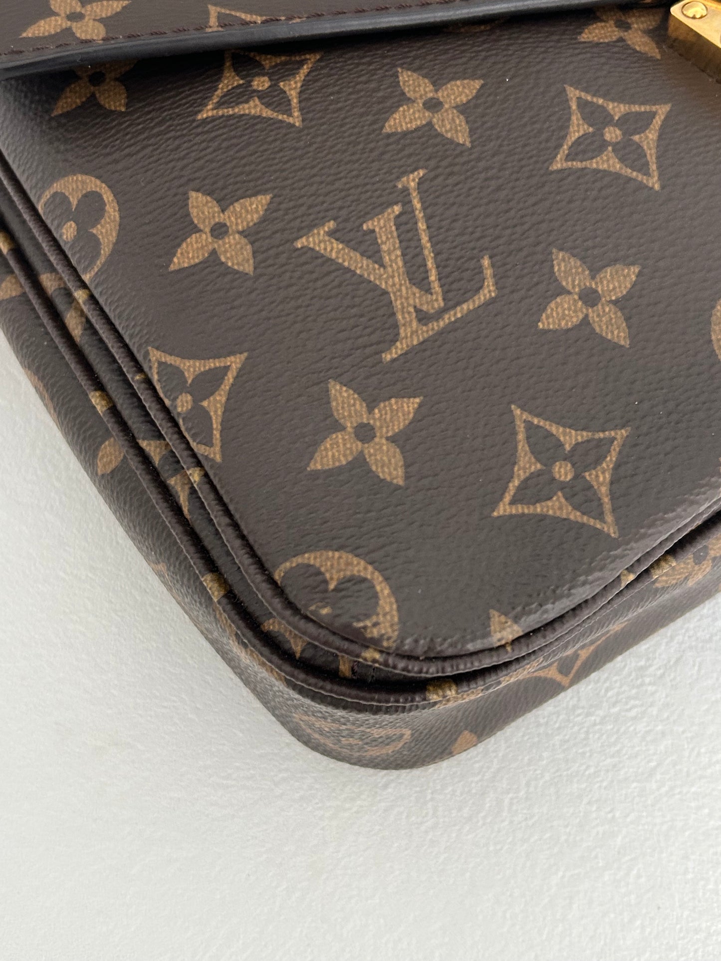 Louis Vuittion Pochette Metis Monogram