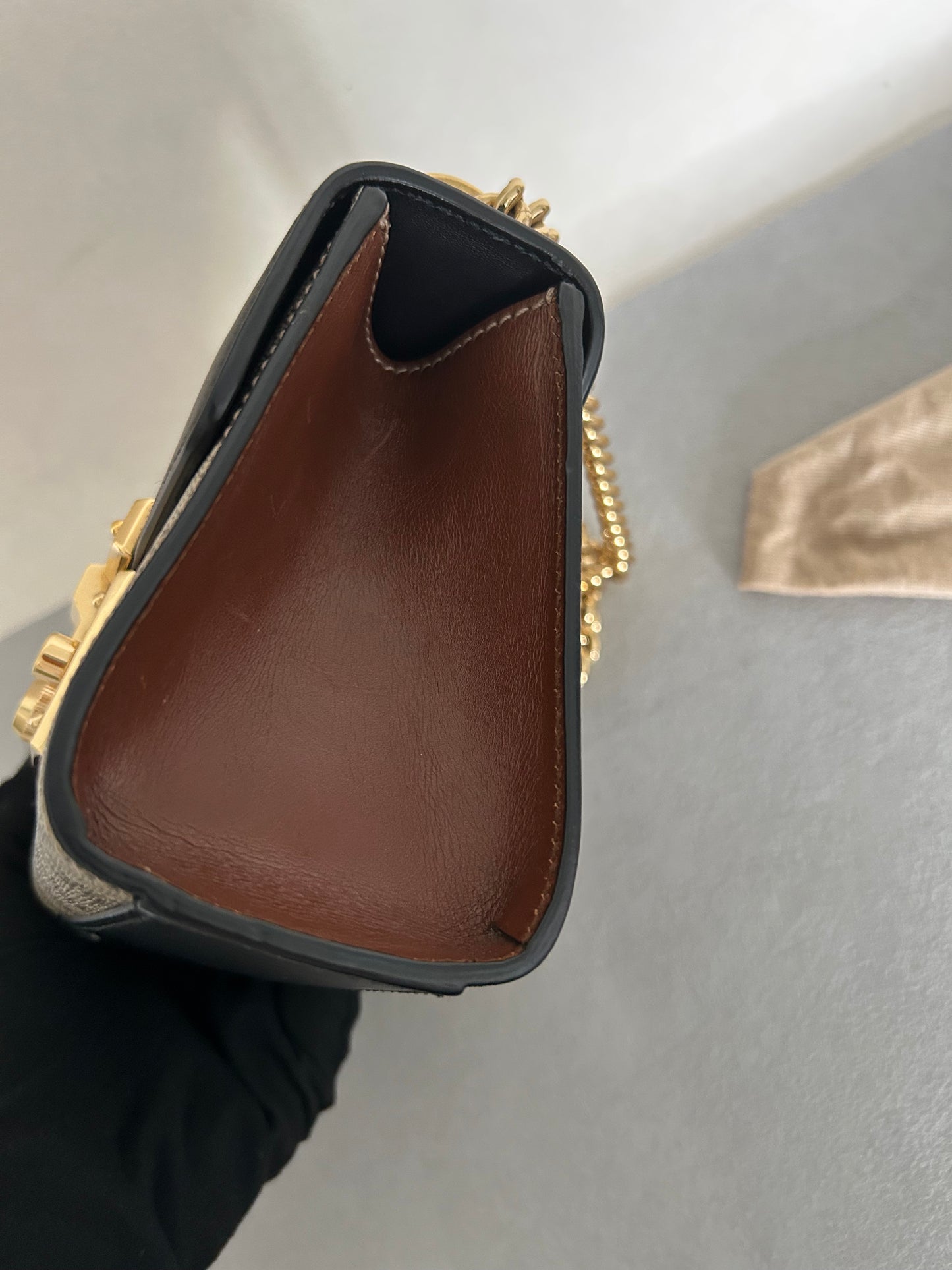 Gucci padlock GG Supreme Shoulder Bag