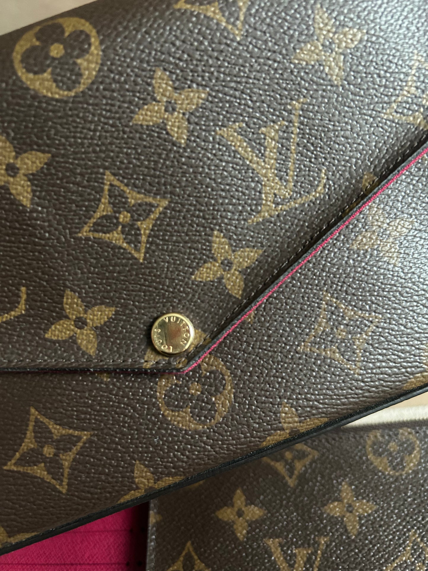 Louis Vuitton felicie pochette in monogram