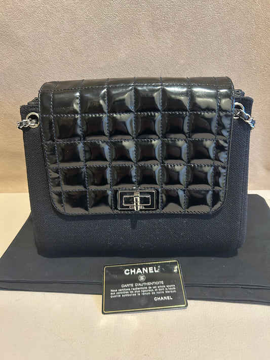 Chanel 2.55 chocolate bar patent leather shoulder bag