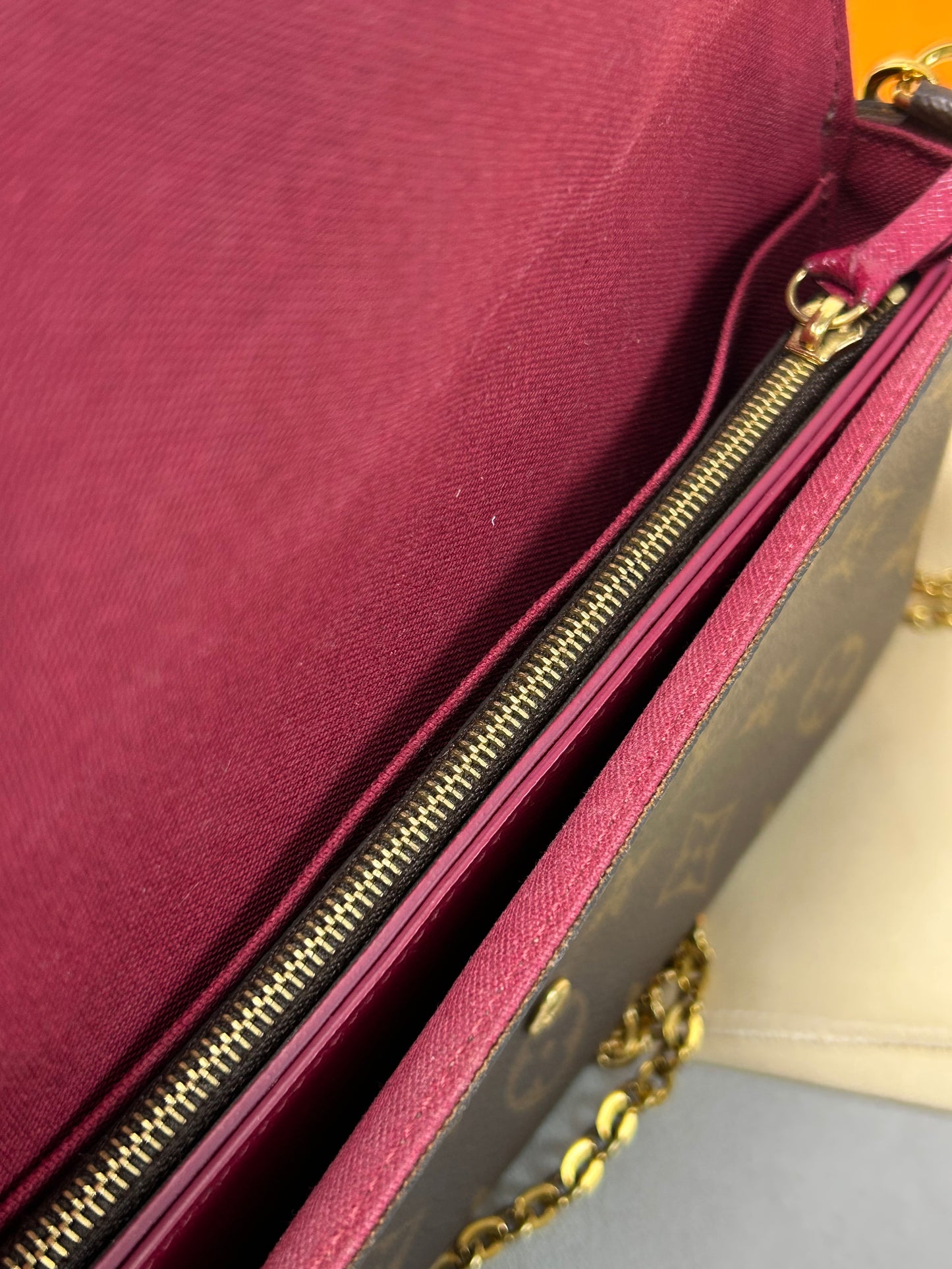 Louis Vuitton felicie pochette monogram