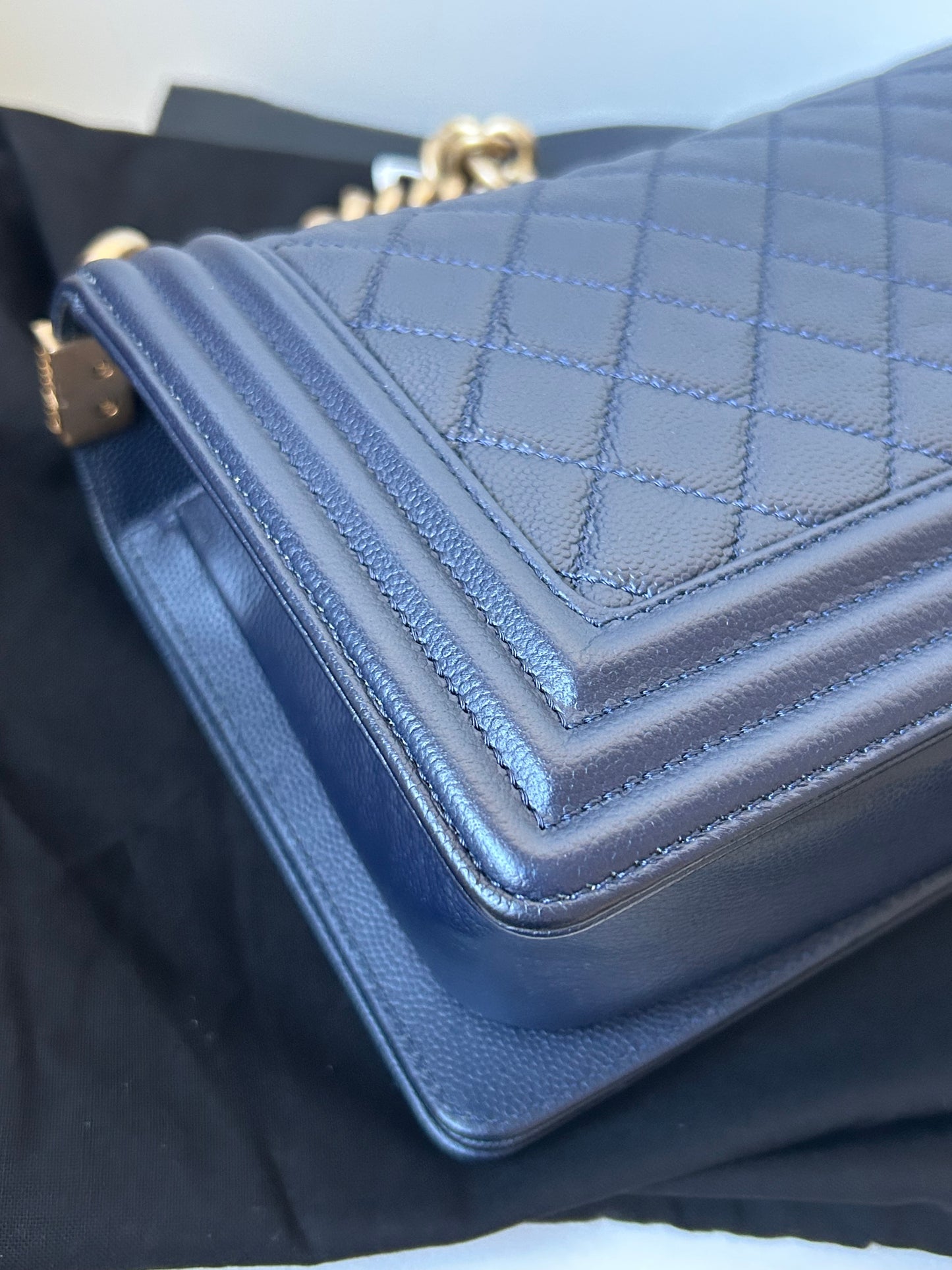 Chanel le boy blue medium in caviar leather