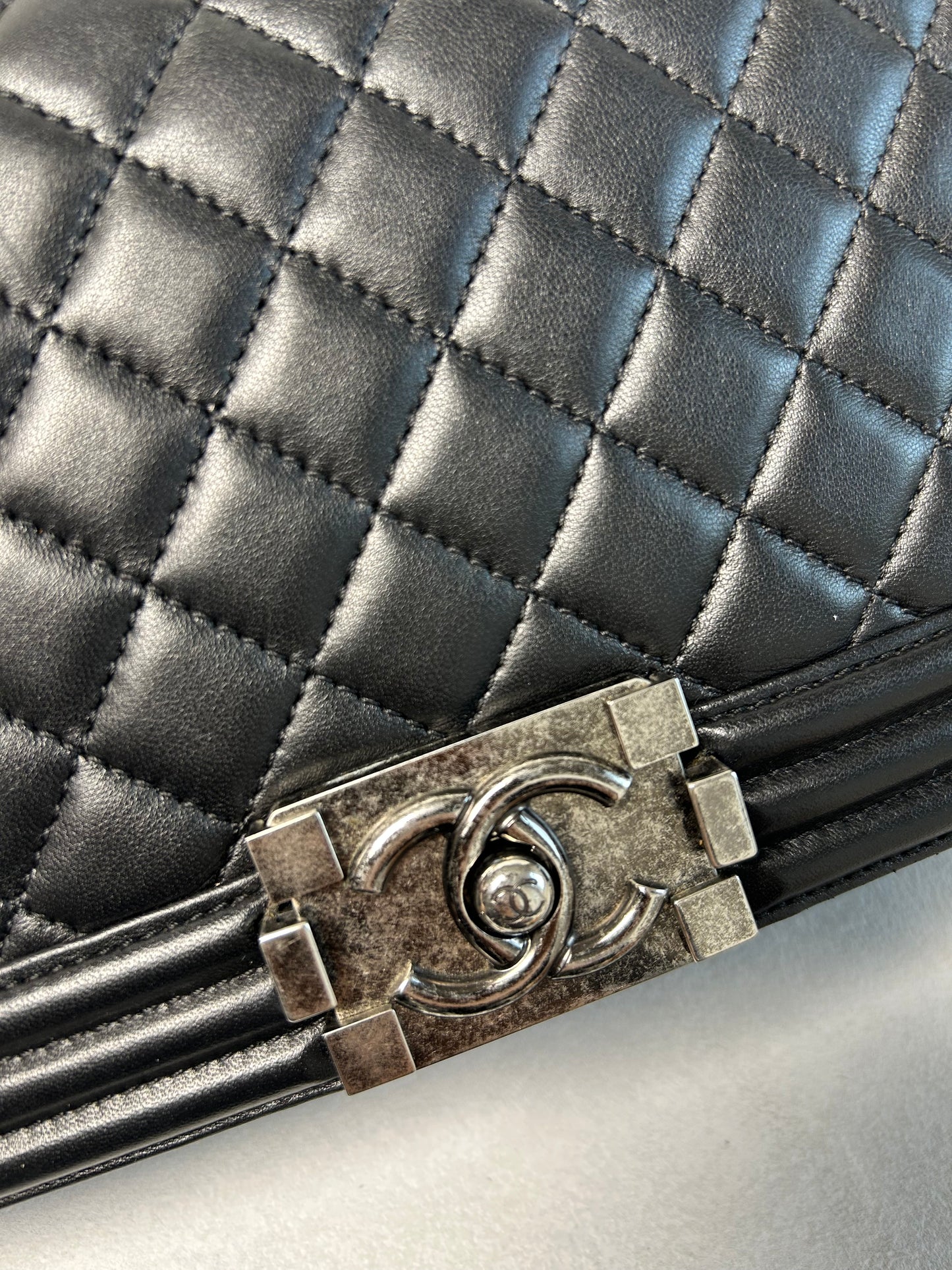 Chanel le boy medium bag