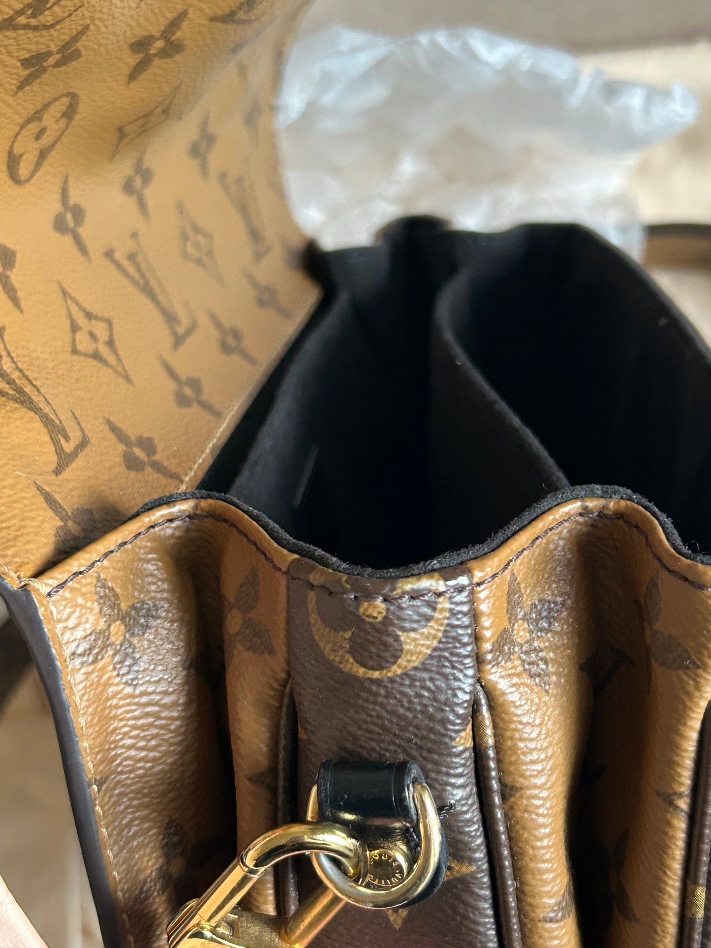 Louis Vuitton reverse pochette Metis