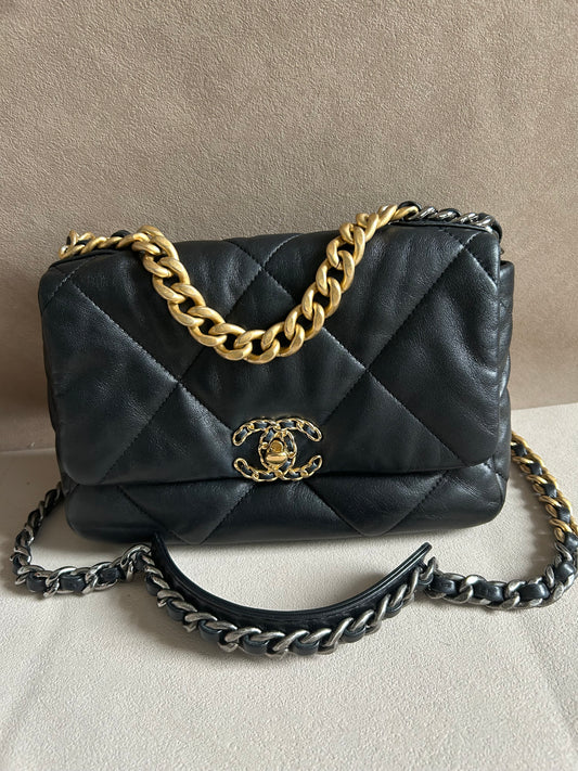 Chanel 19 bag small