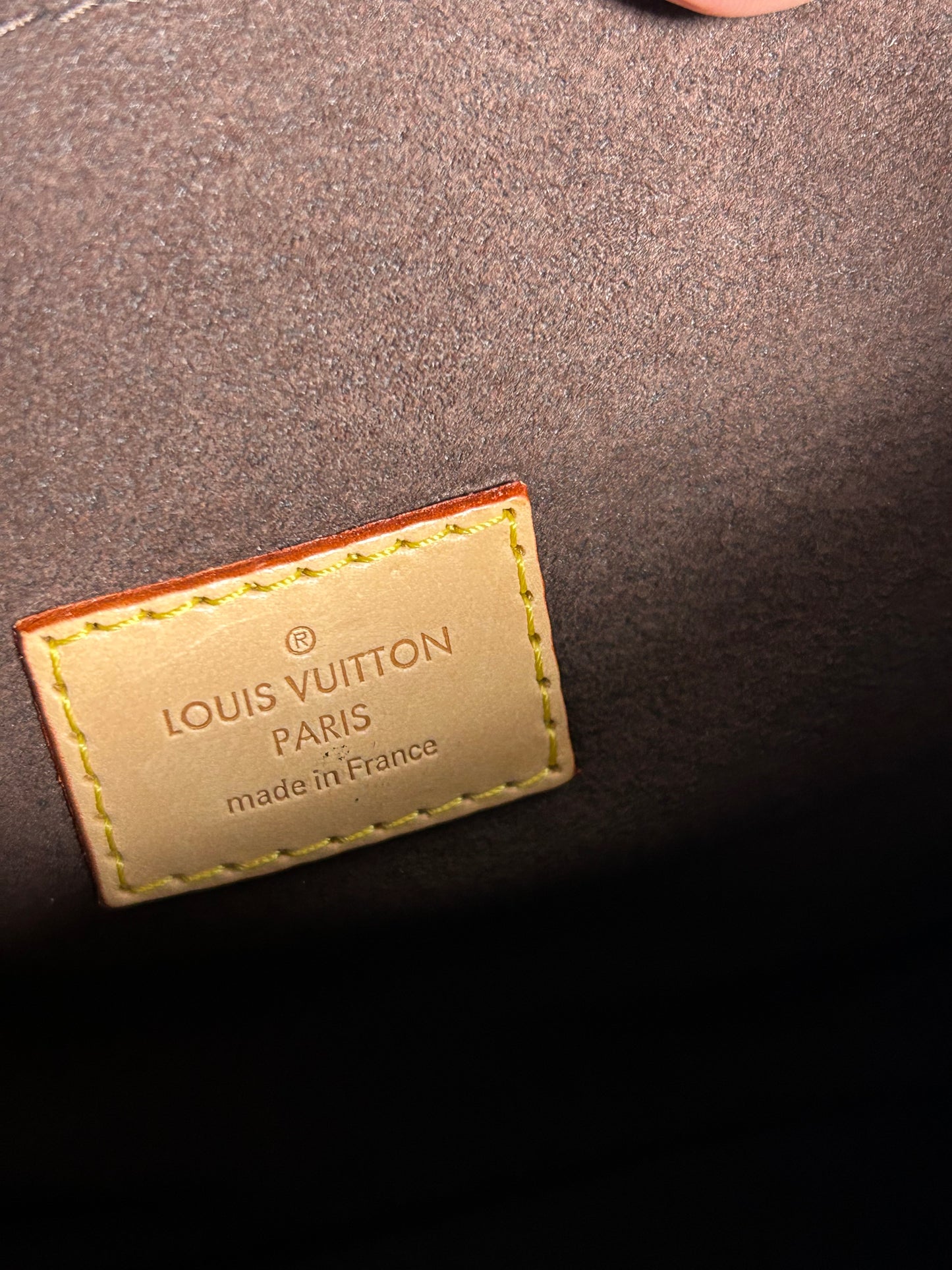 Louis Vuitton pochette Metis in monogram