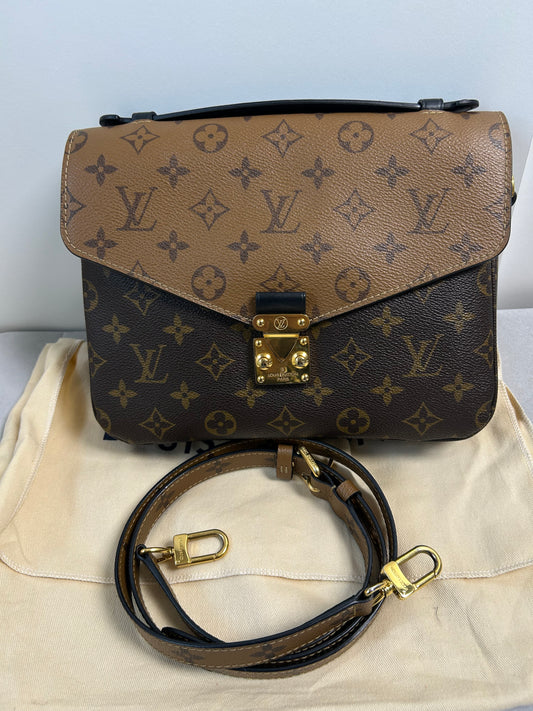 Louis Vuitton reverse monogram pochette Metis