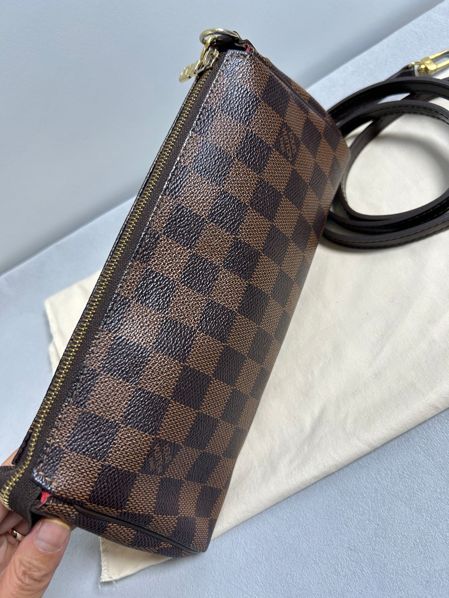 Louis Vuitton Eva clutch bag In Damier Ebene