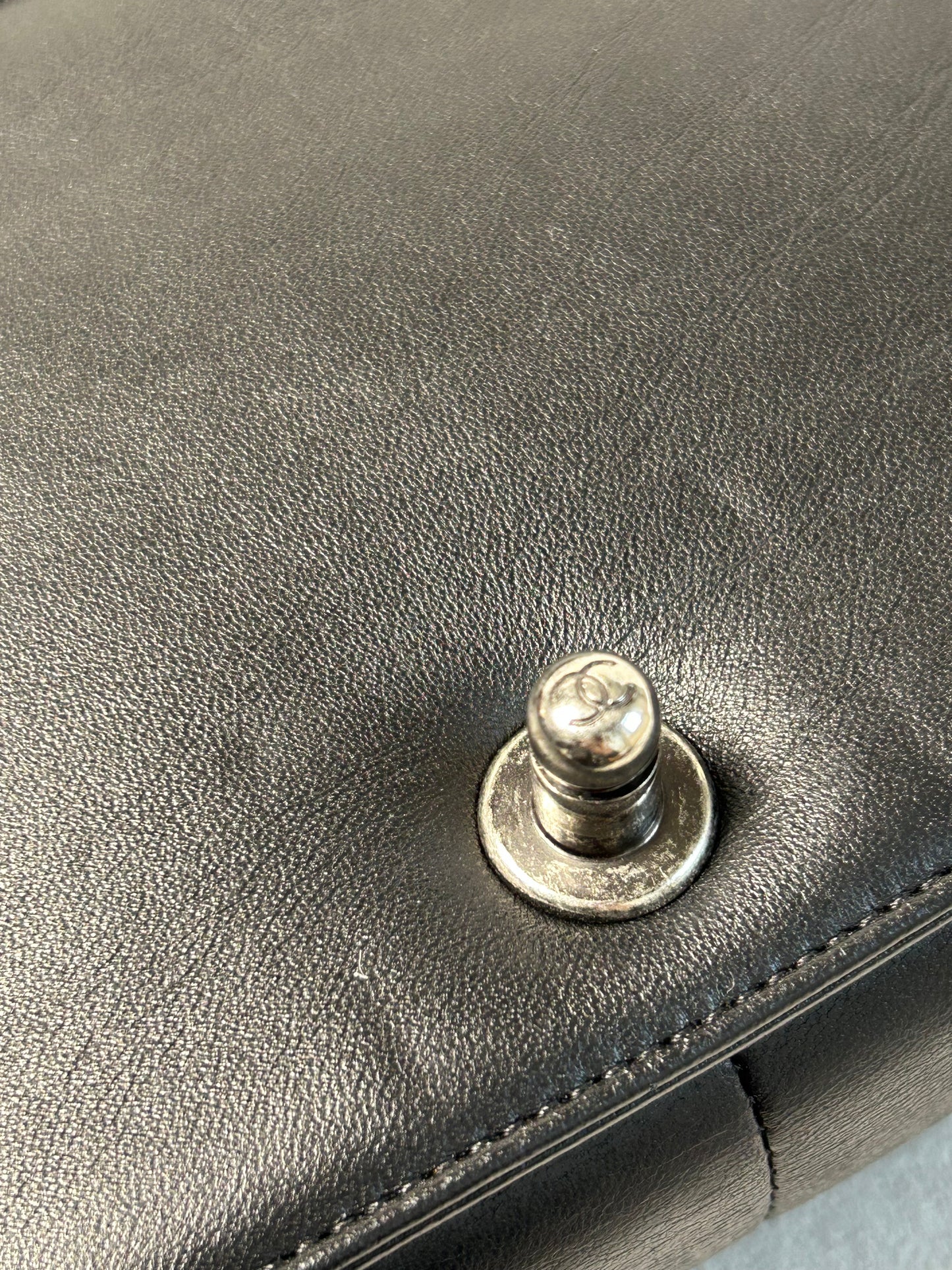 Chanel le boy medium bag