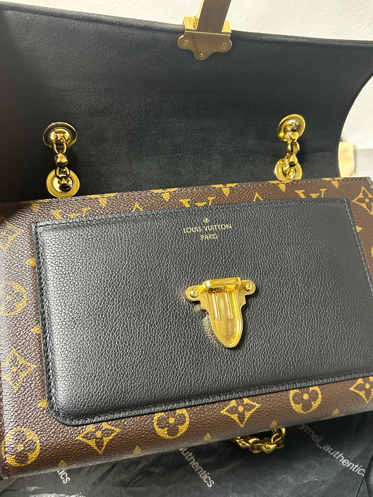 Louis Vuitton victoire monogram and black leather