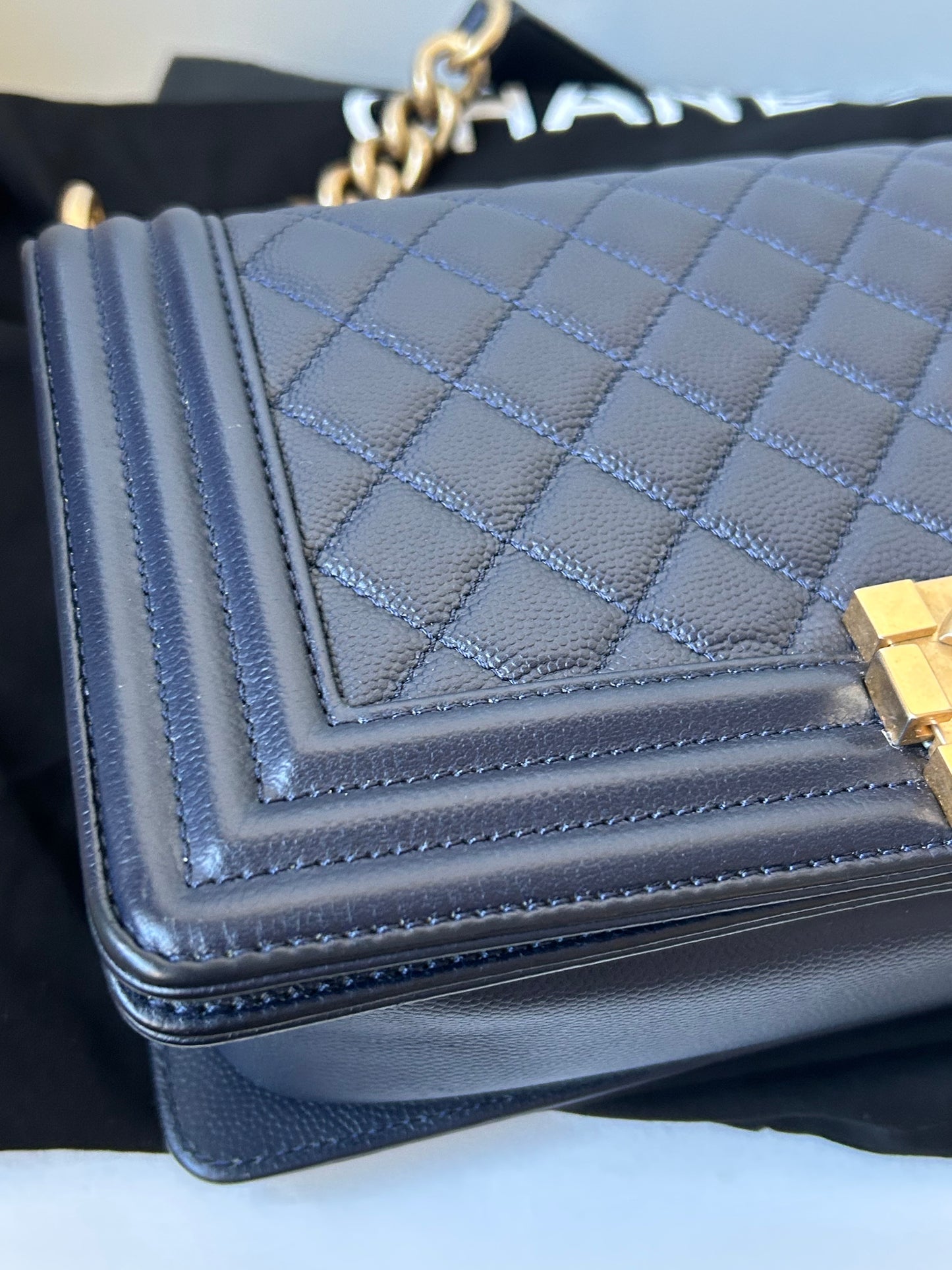 Chanel le boy blue medium in caviar leather