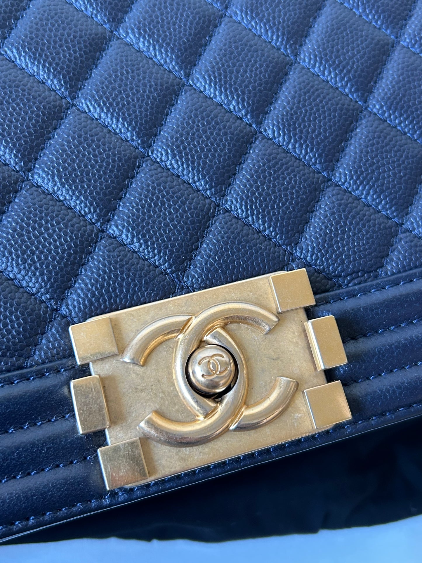 Chanel le boy blue medium in caviar leather