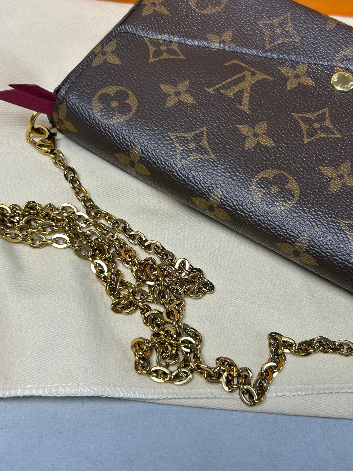 Louis Vuitton felicie pochette monogram
