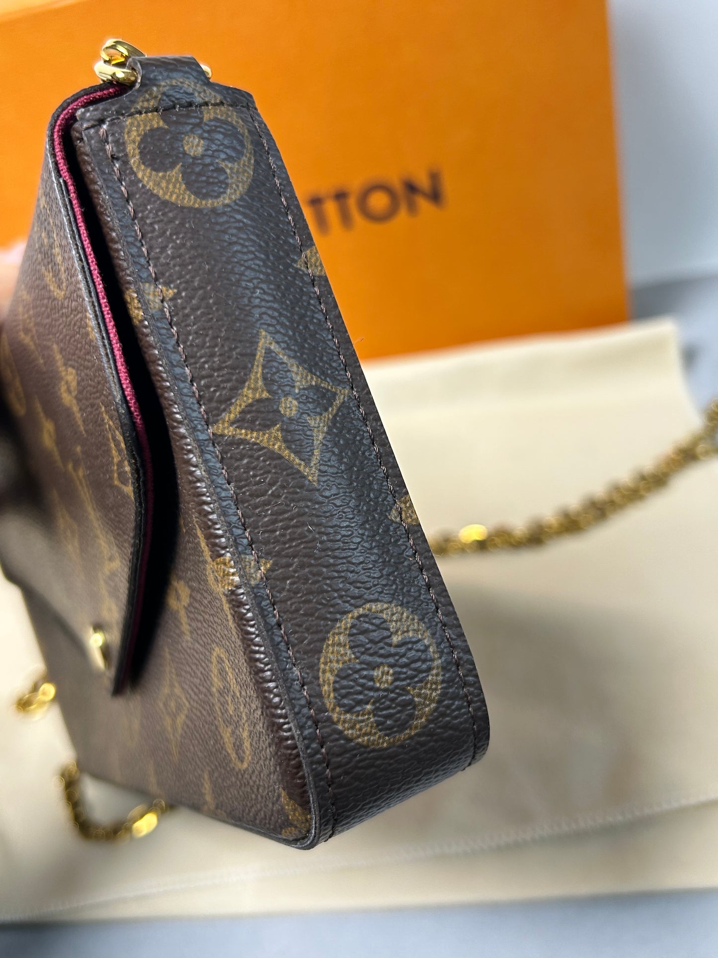 Louis Vuitton felicie pochette monogram