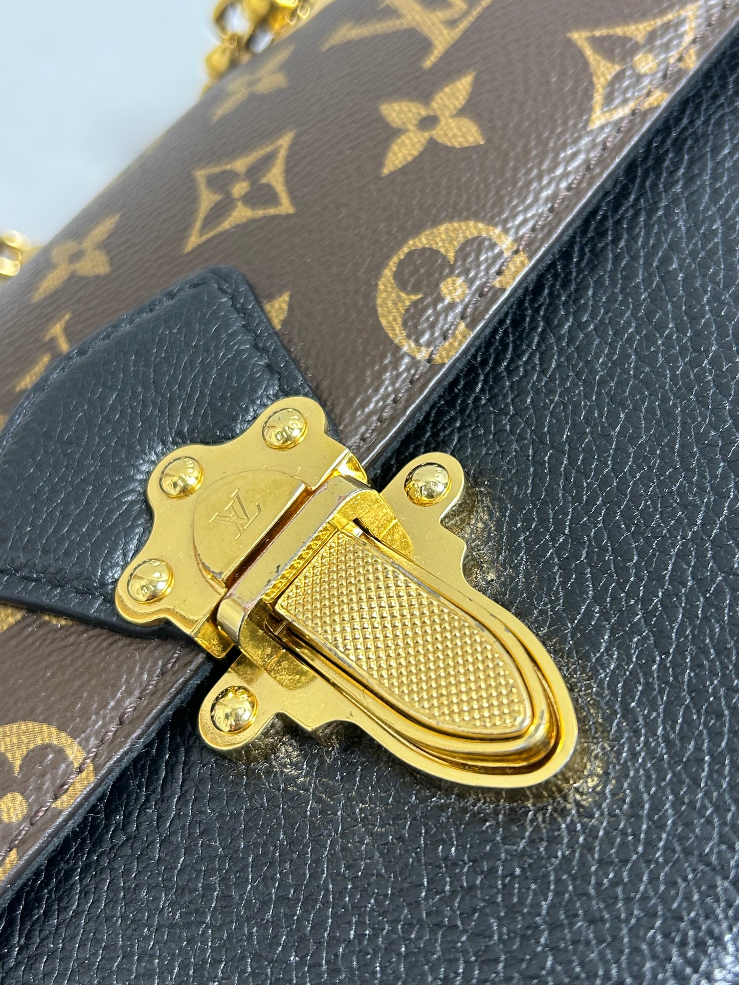 Louis Vuitton victoire monogram and black