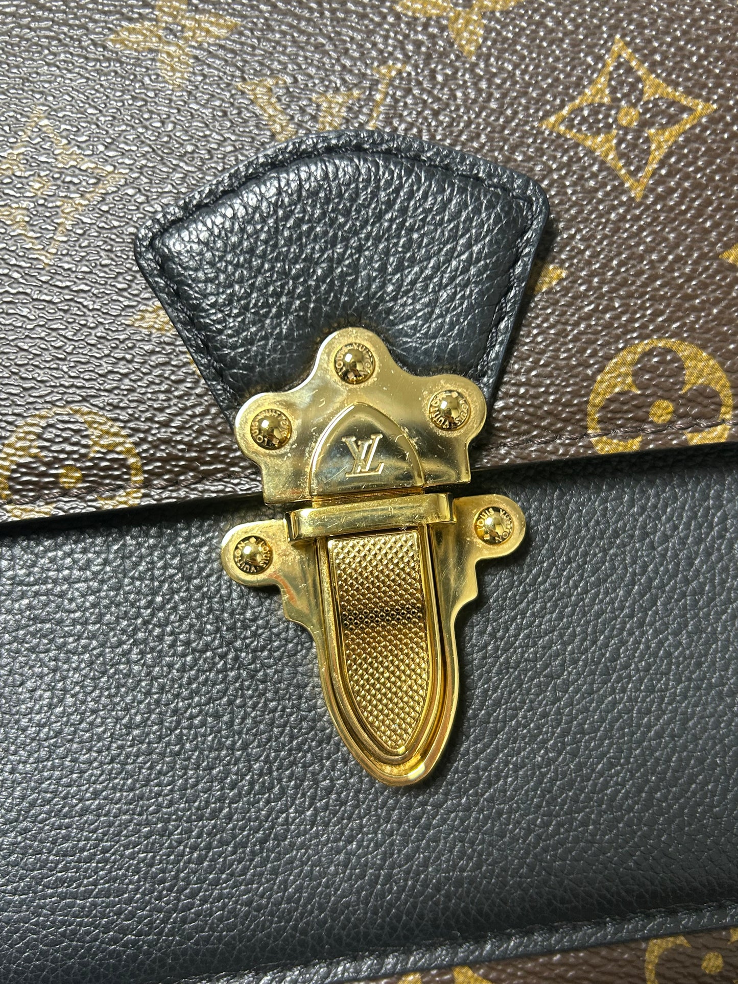 Louis Vuitton victoire monogram and black leather