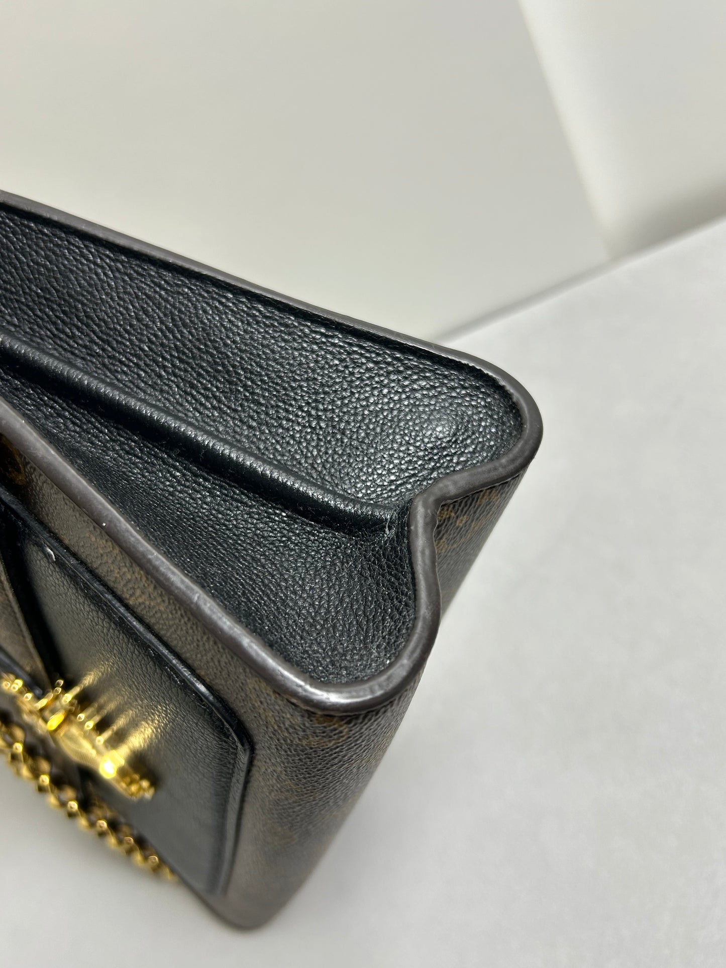 Louis Vuitton victoire monogram and black