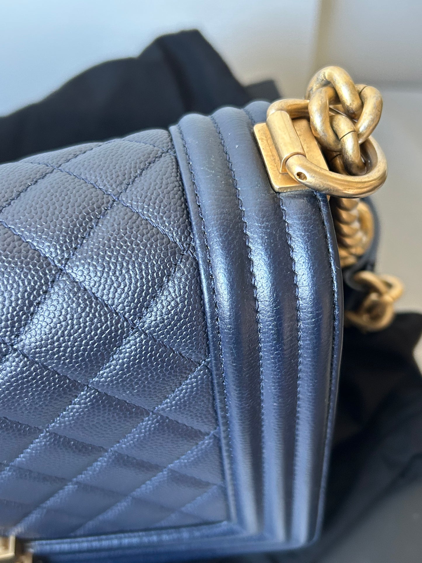 Chanel le boy blue medium in caviar leather