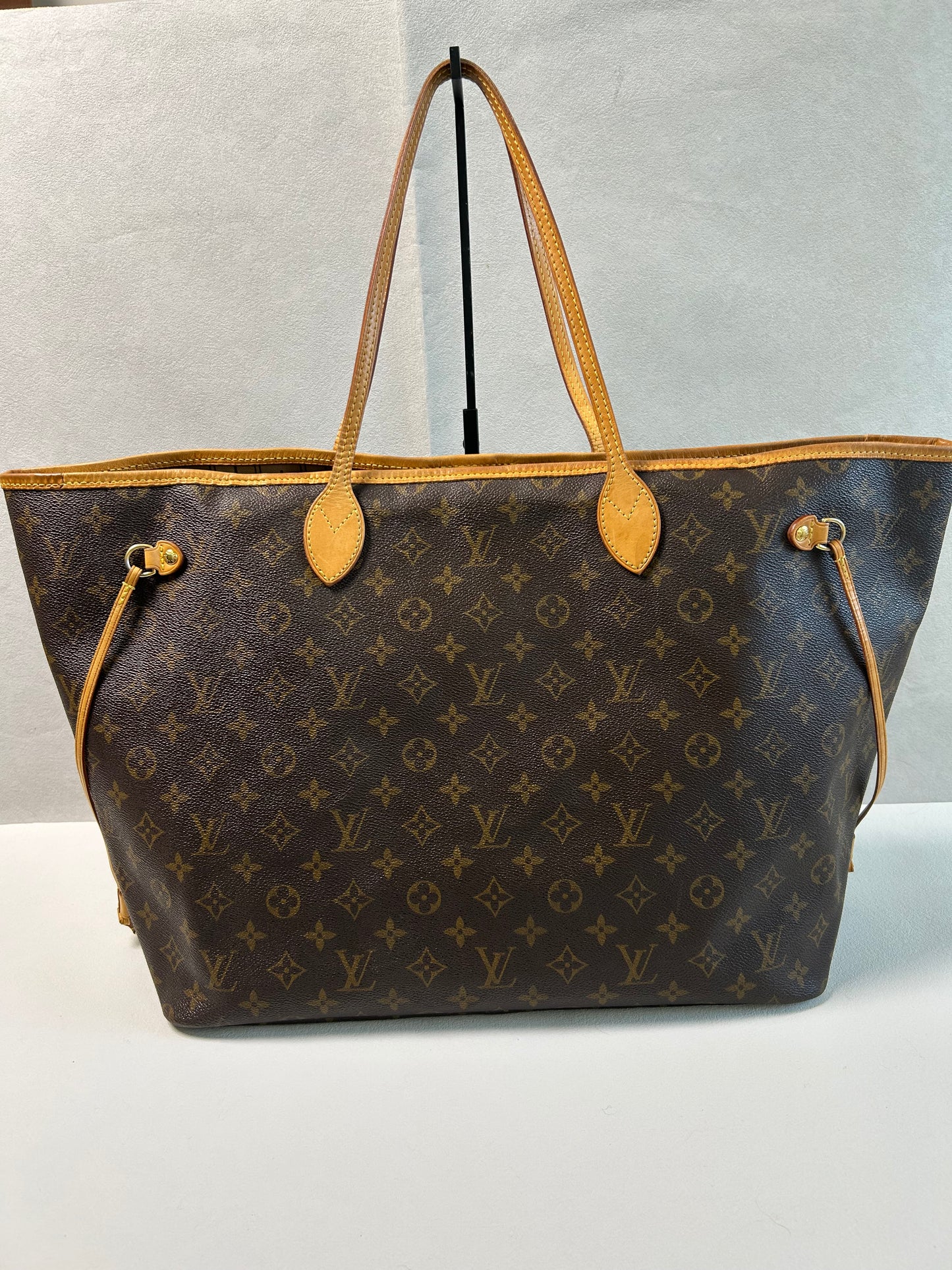 Louis Vuitton Neverfull GM in monogram