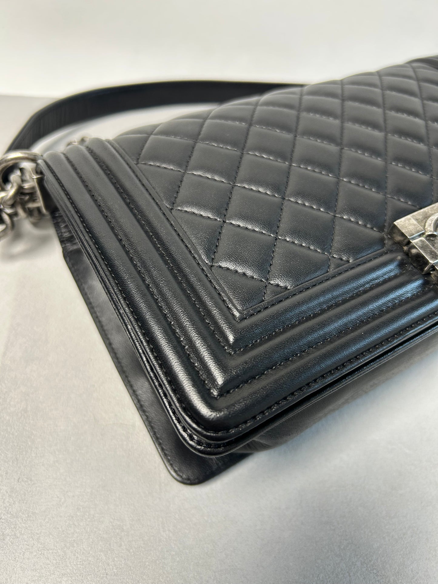 Chanel le boy medium bag