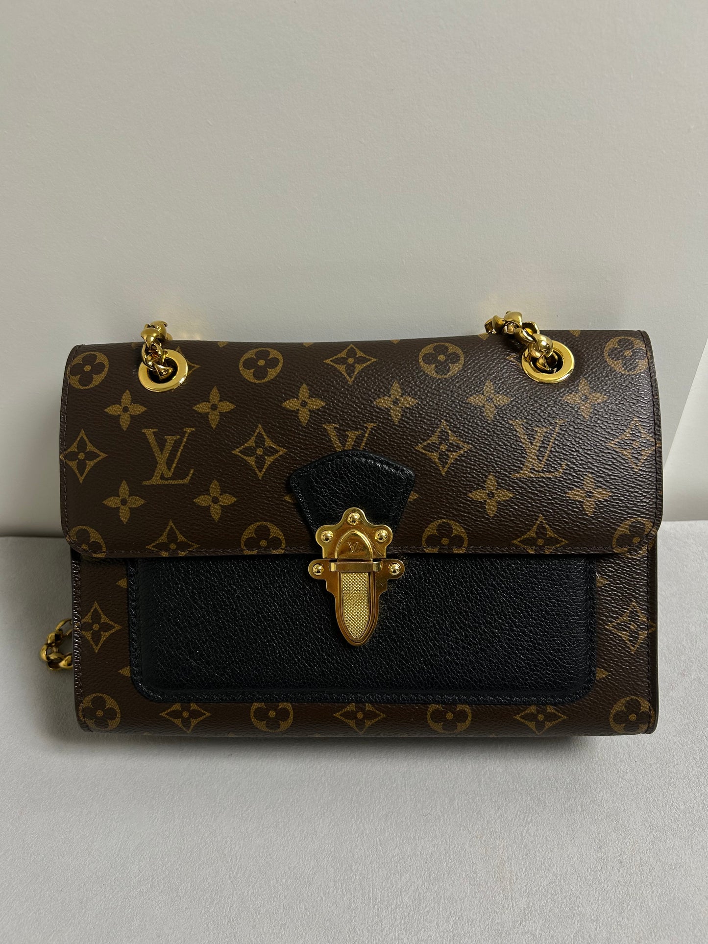 Louis Vuitton victoire monogram and black