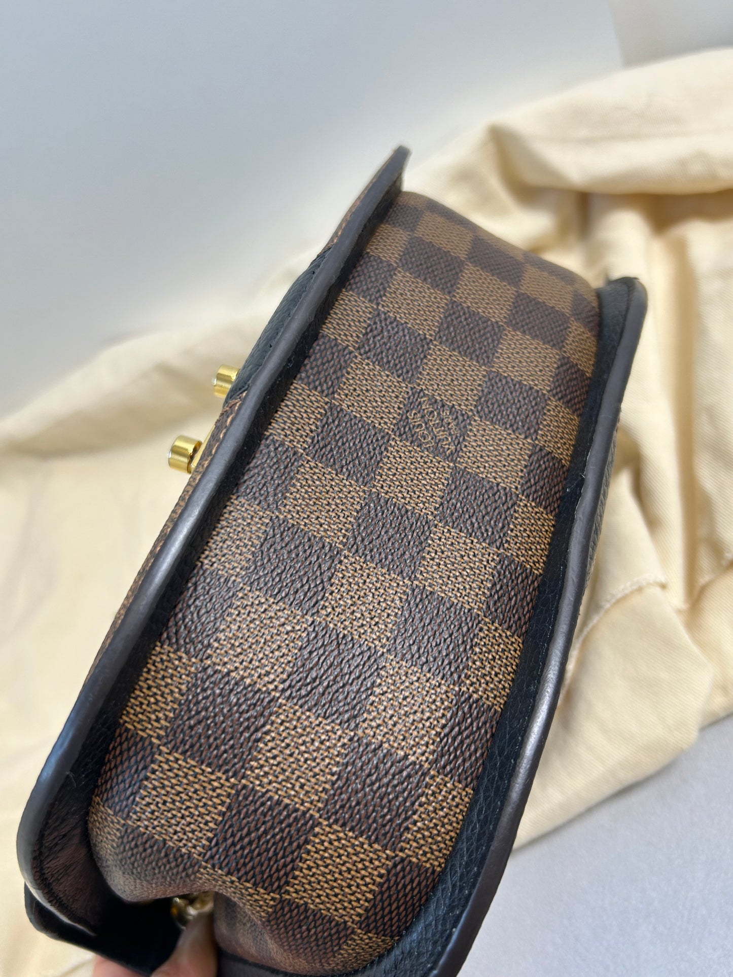 Louis Vuitton Wight shoulder bag in Damier Ebene canvas