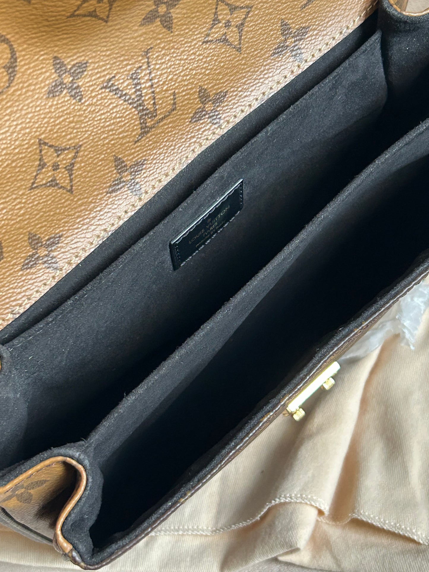Louis Vuitton reverse pochette Metis