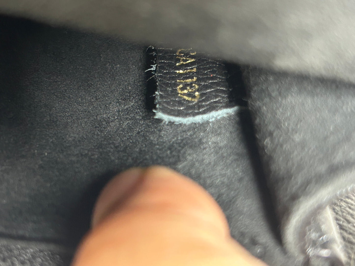 Louis Vuitton victoire monogram and black