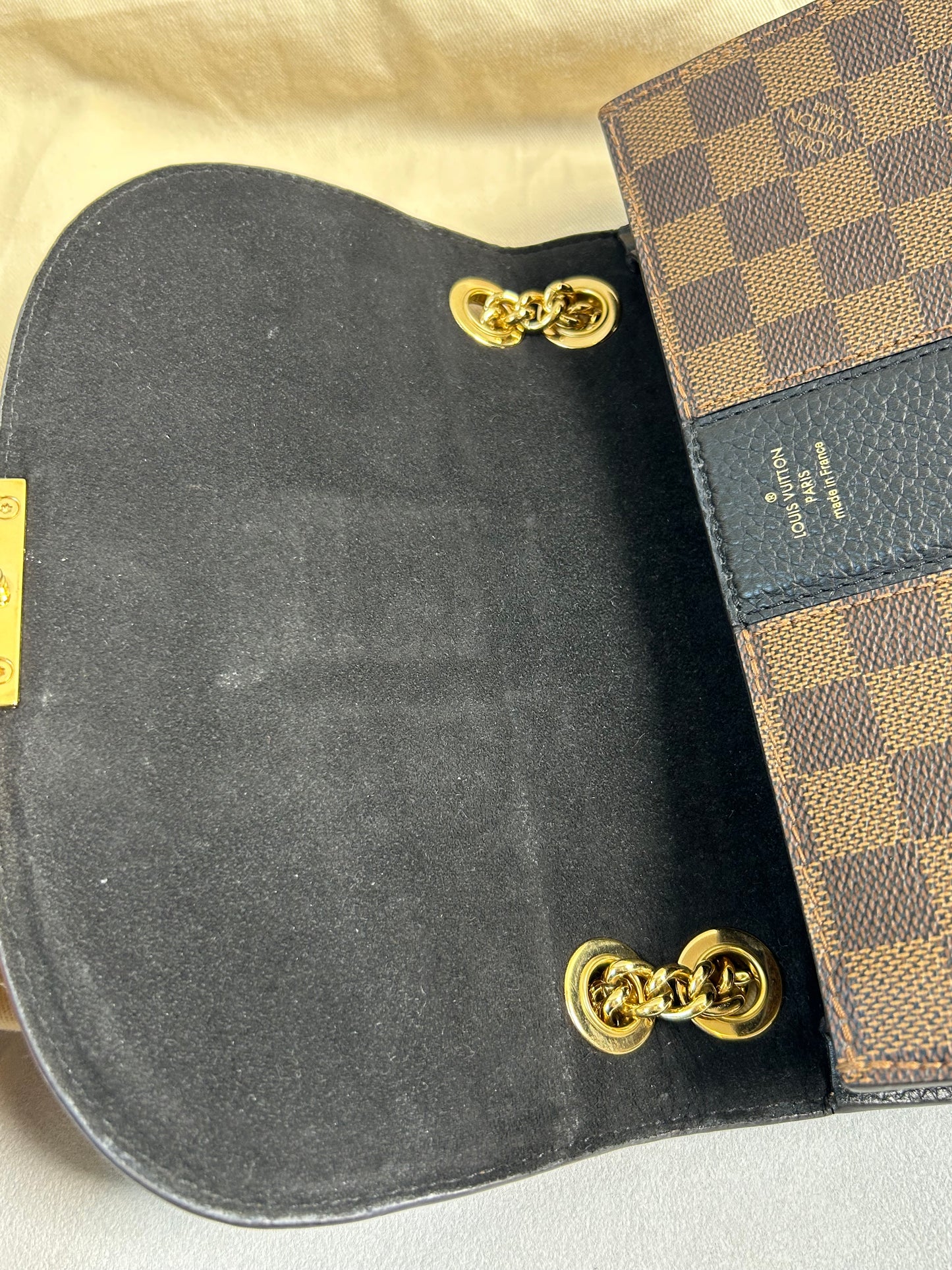 Louis Vuitton Wight shoulder bag in Damier Ebene canvas