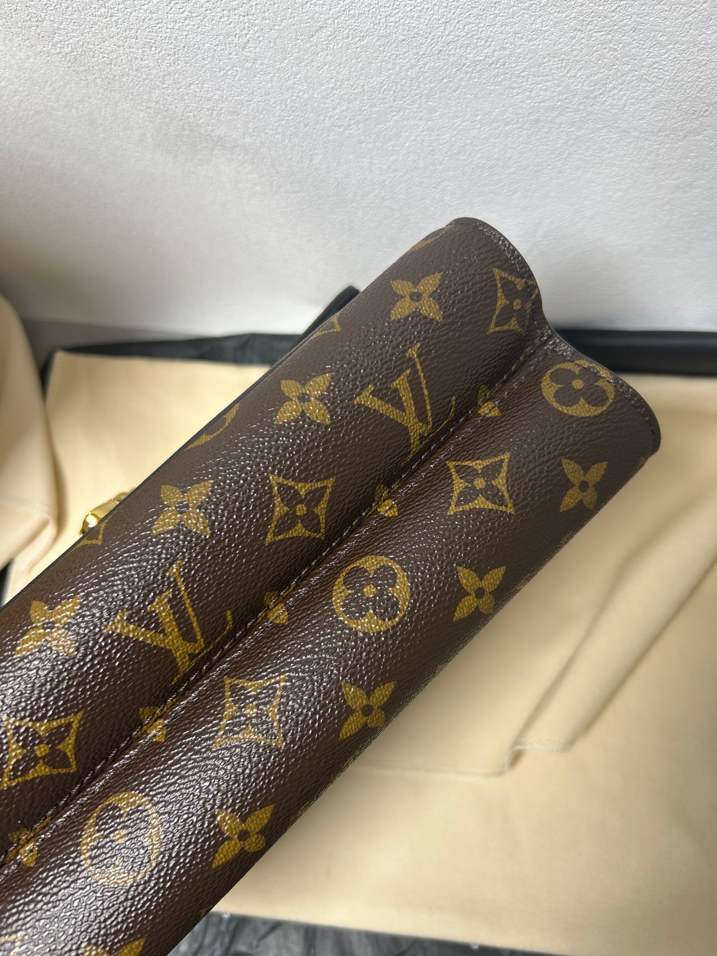 Louis Vuitton victoire monogram and black leather