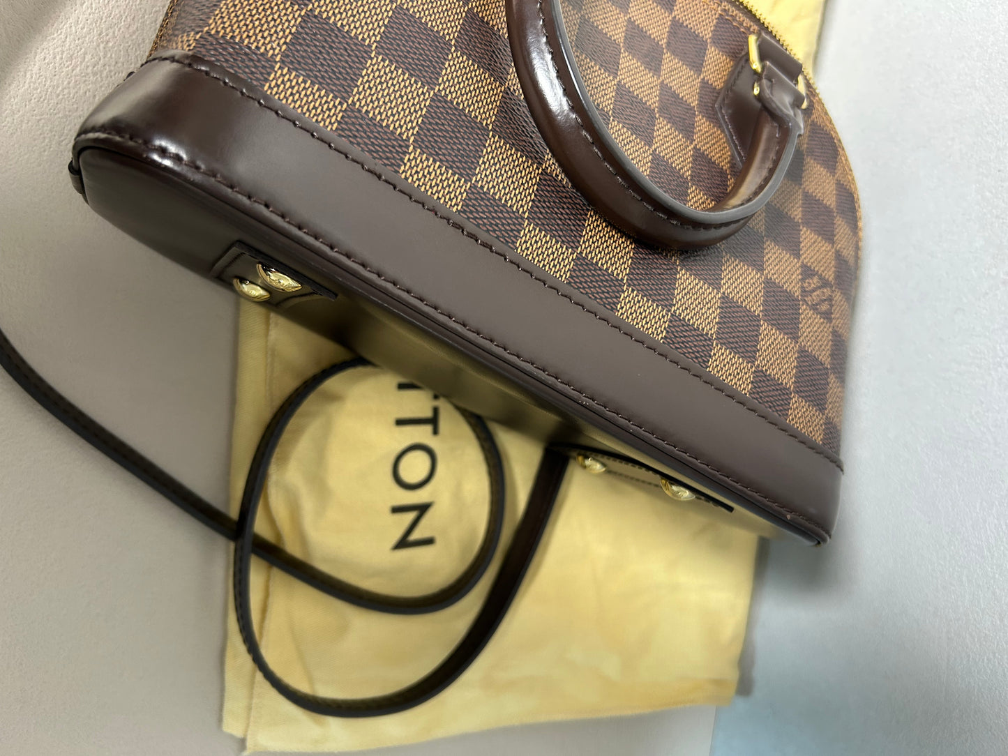 Louis Vuitton Alma BB In Damier Ebene