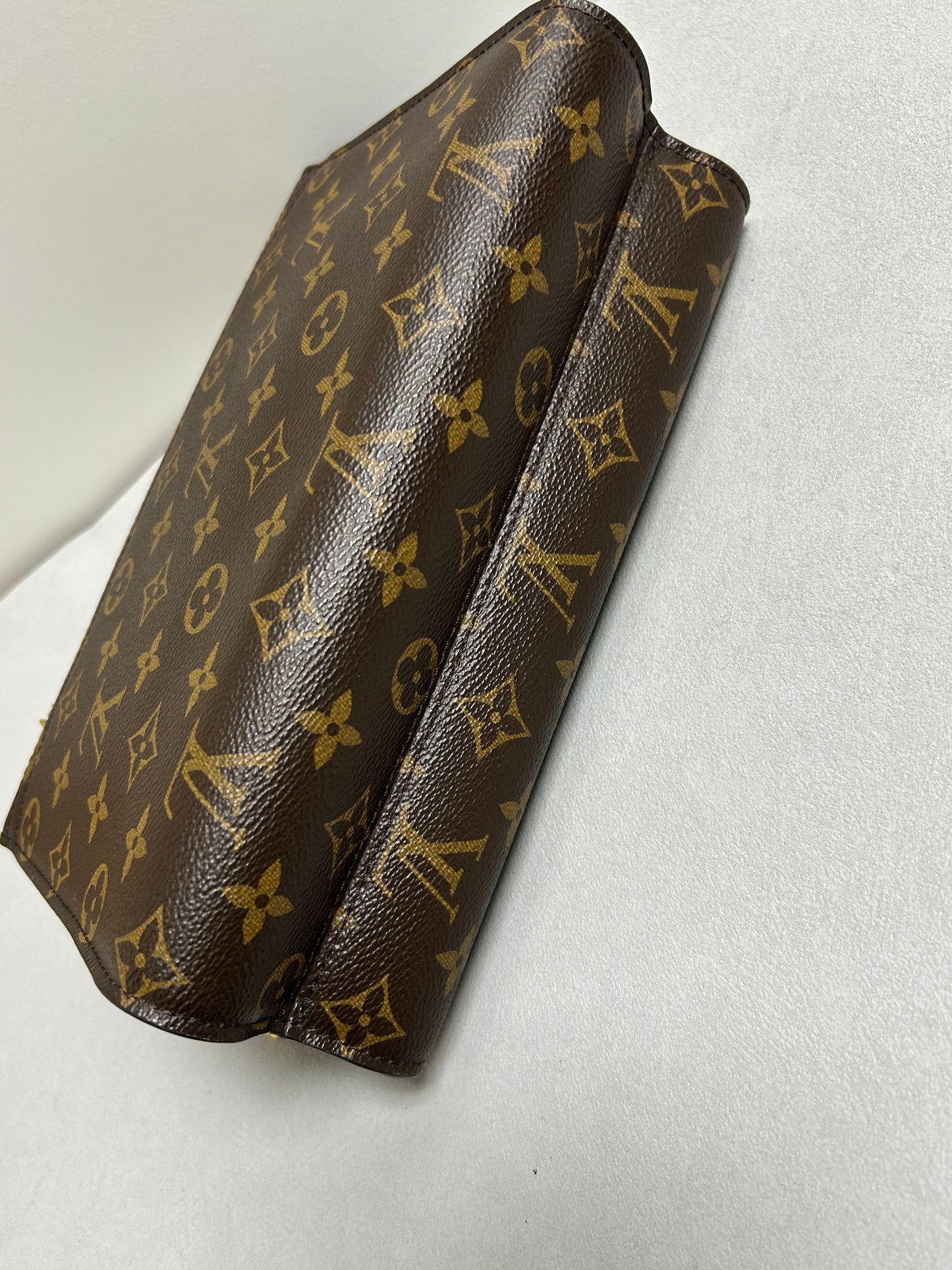 Louis Vuitton victoire monogram and black