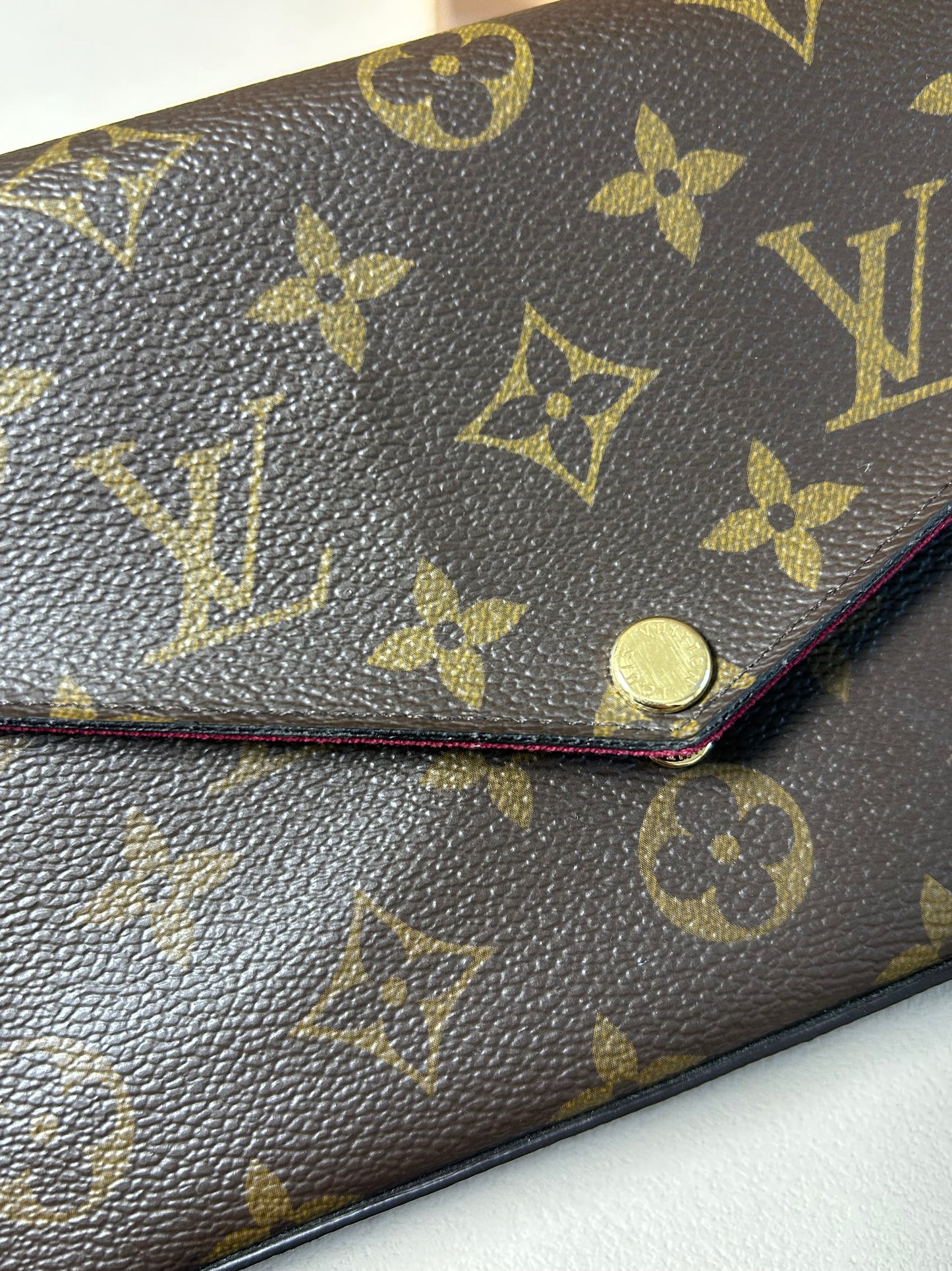Louis Vuitton felicie pochette in monogram