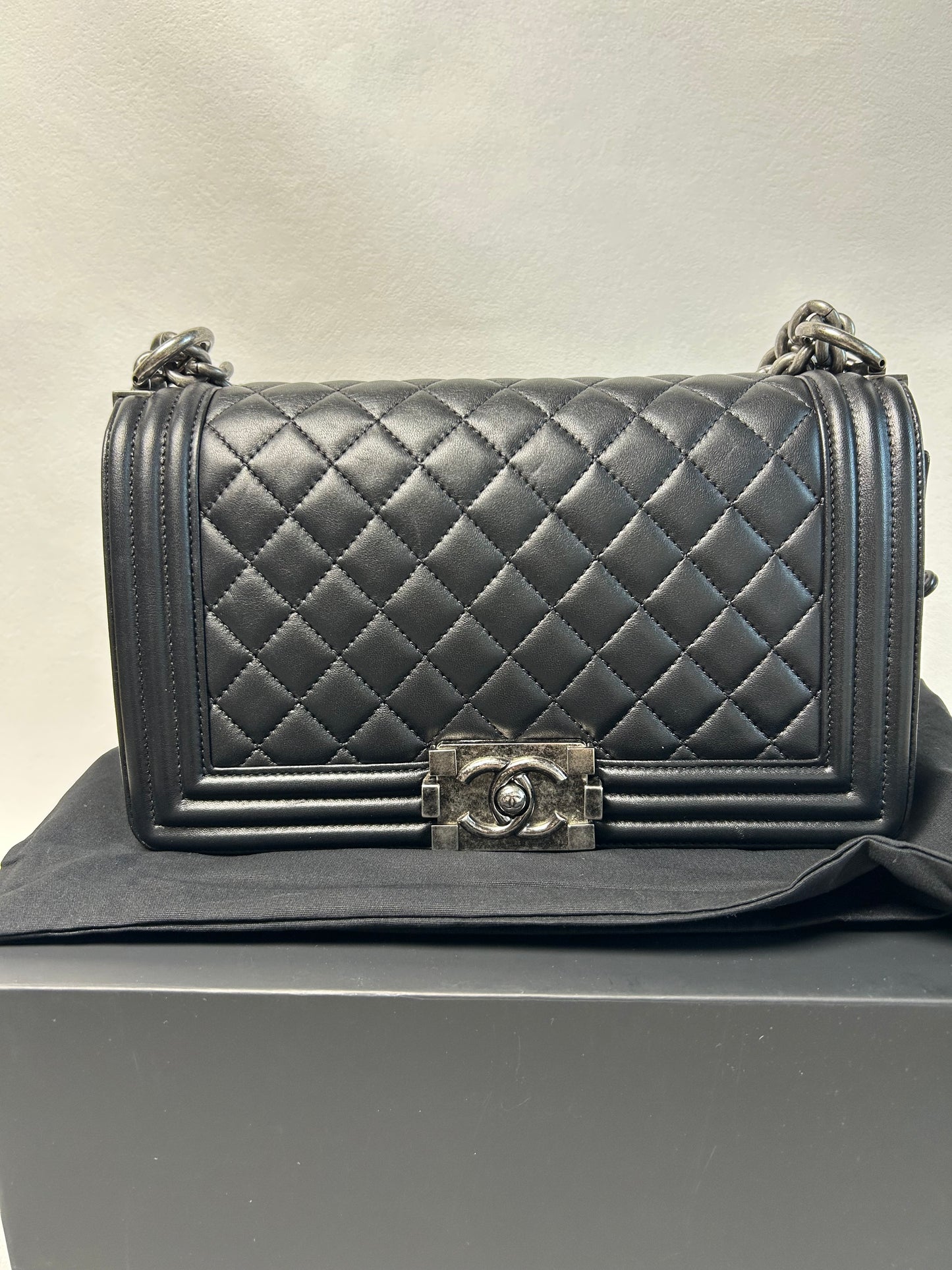 Chanel le boy medium bag