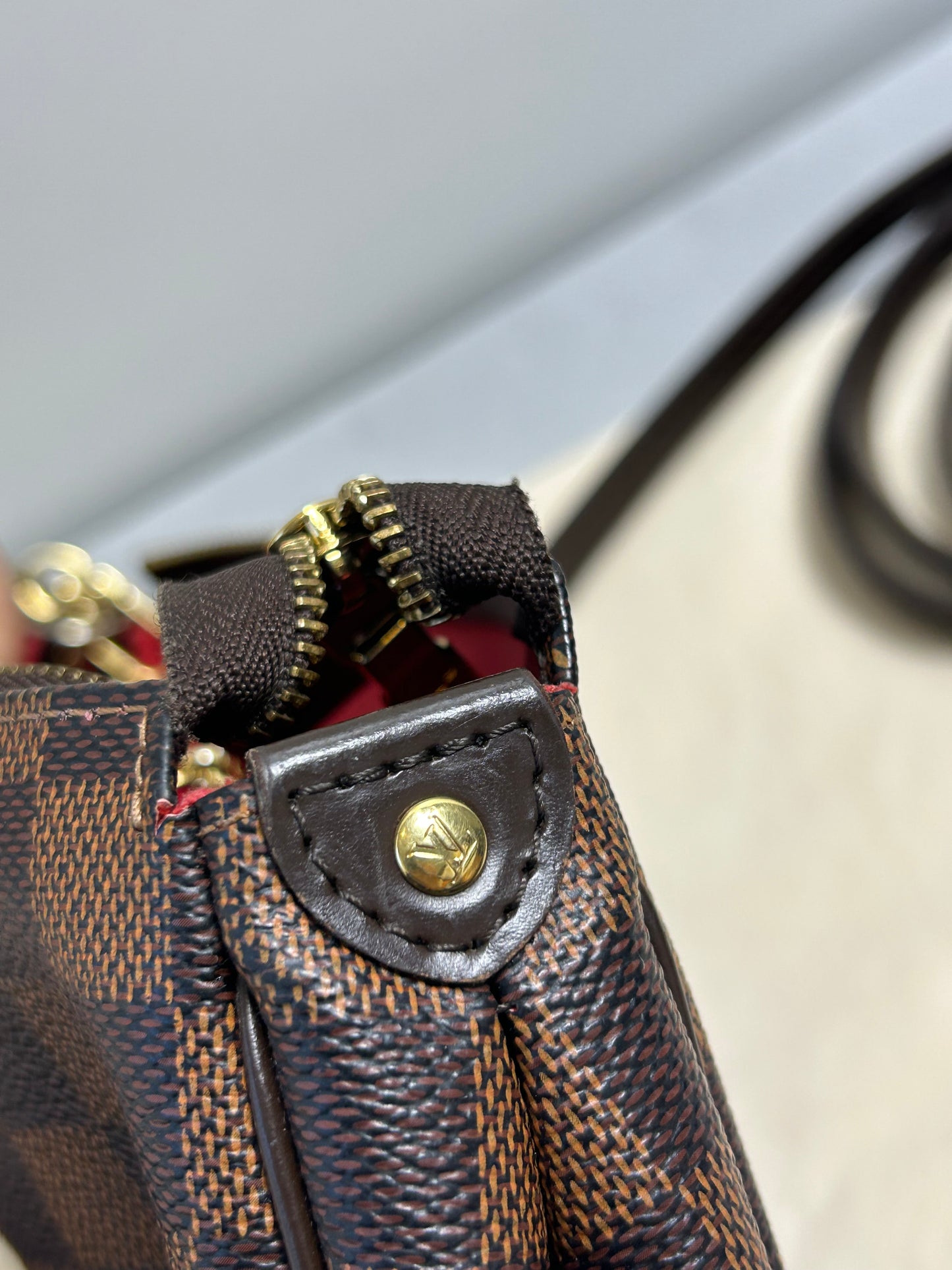 Louis Vuitton Eva clutch bag In Damier Ebene