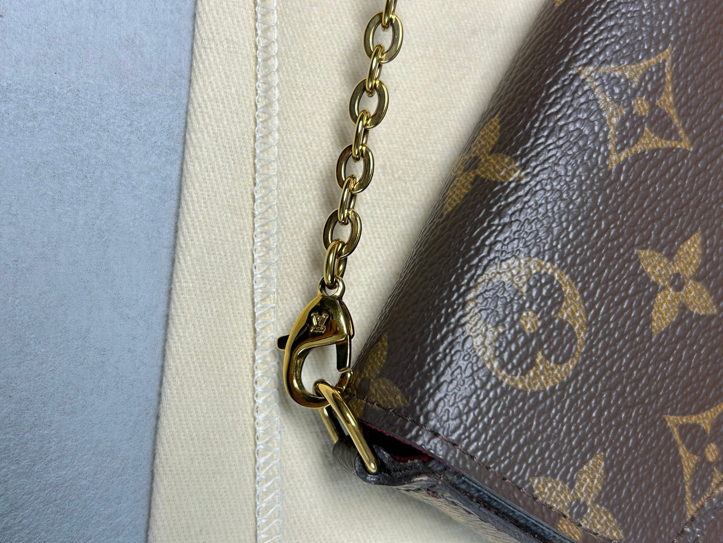 Louis Vuitton felicie pochette monogram