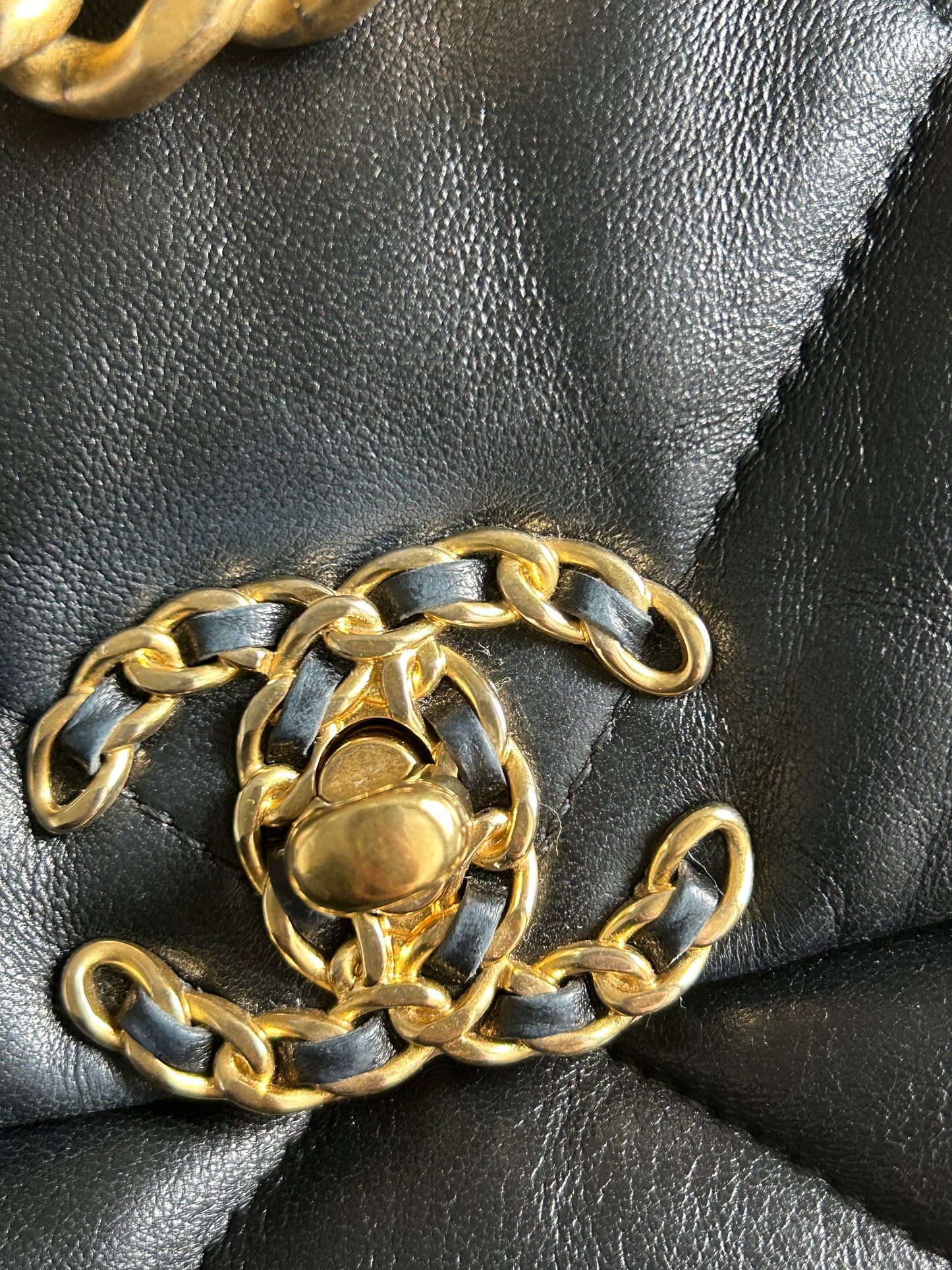 Chanel 19 bag small
