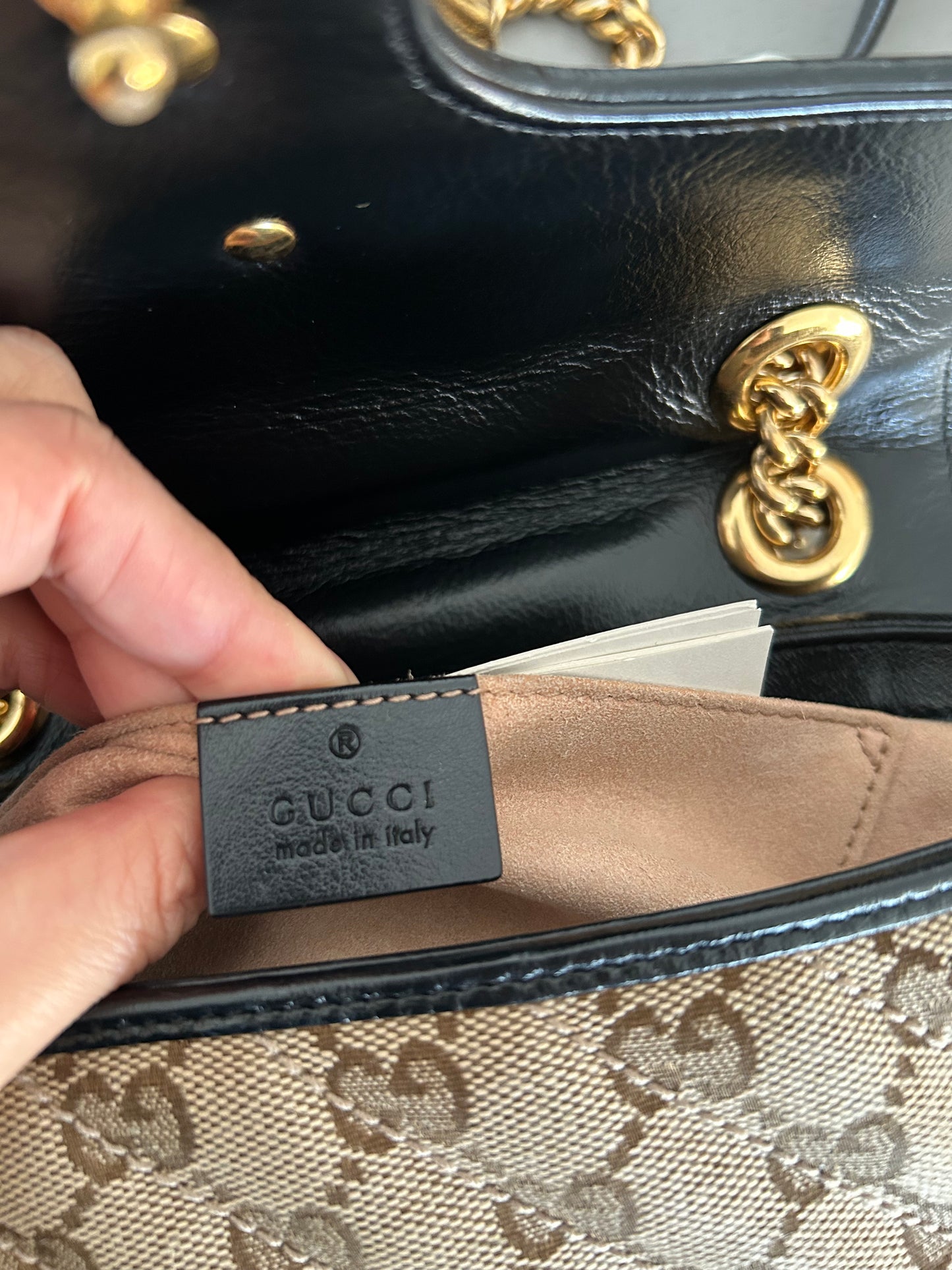Gucci GG Beige Marmont Mini 22 Shoulder Bag