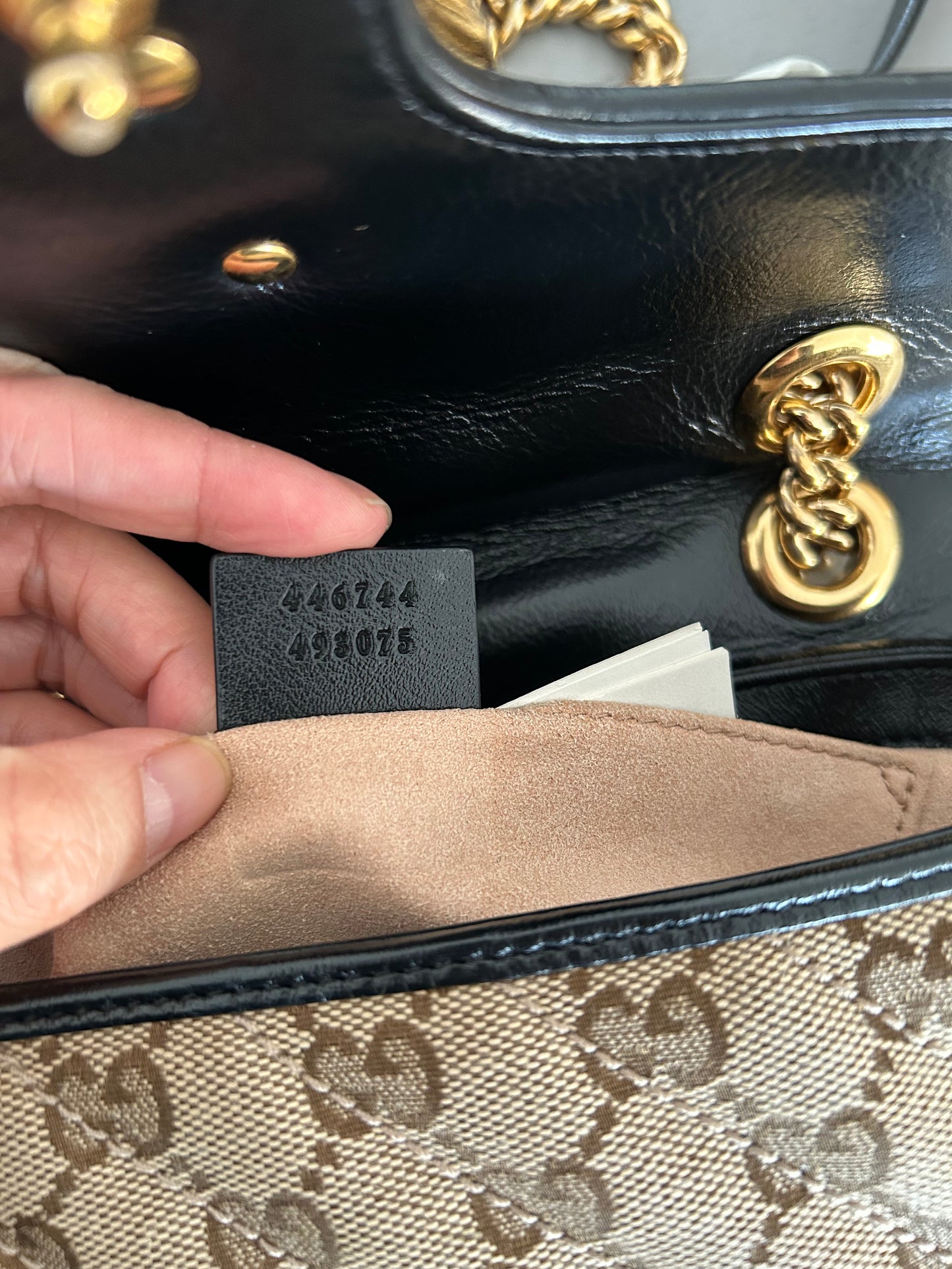 Gucci GG Beige Marmont Mini 22 Shoulder Bag