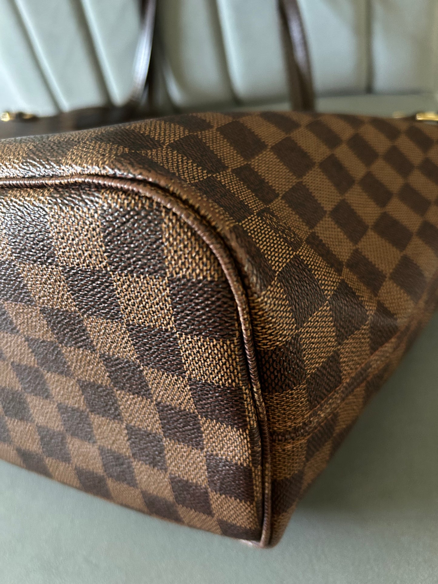 Louis Vuitton Neverfull Damier Ebene Coated Canvas MM