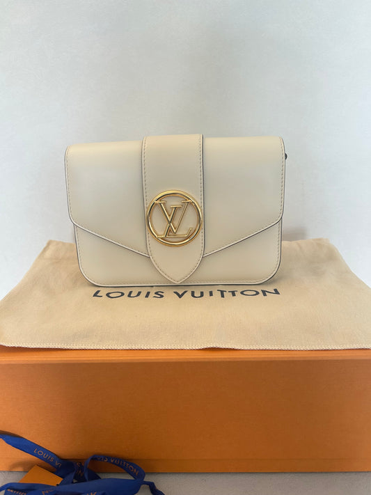 Louis Vuitton pont 9 white