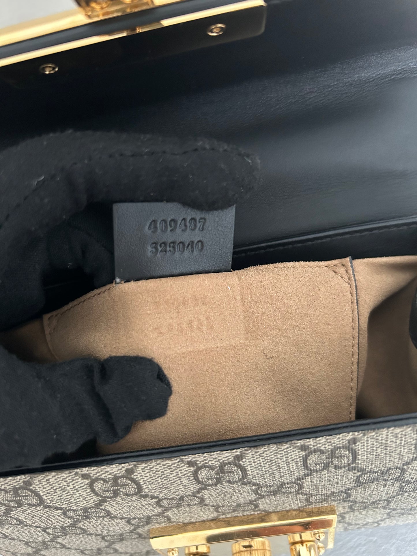 Gucci padlock GG Supreme Shoulder Bag