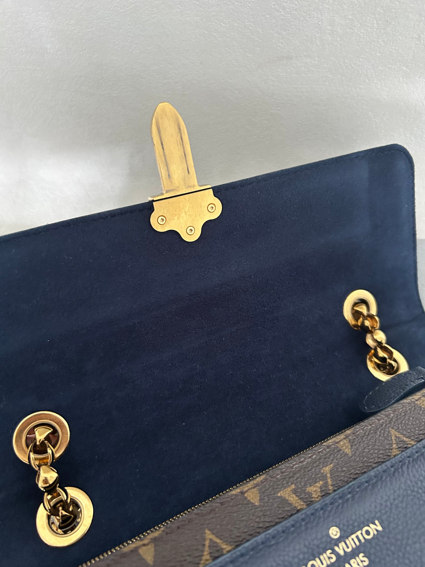 Louis Vuitton victoire monogram and navy blue shoulder bag